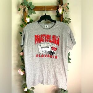 B & C Gray Tshirt Size XXL EUC